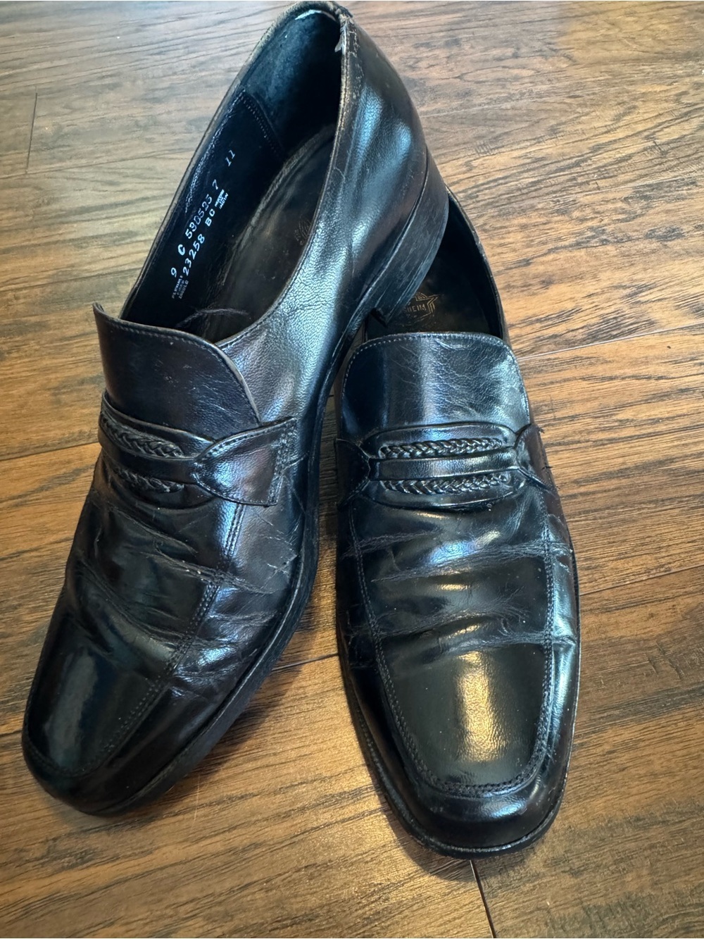 Florsheim black leather moc toe slip-on dress loafers